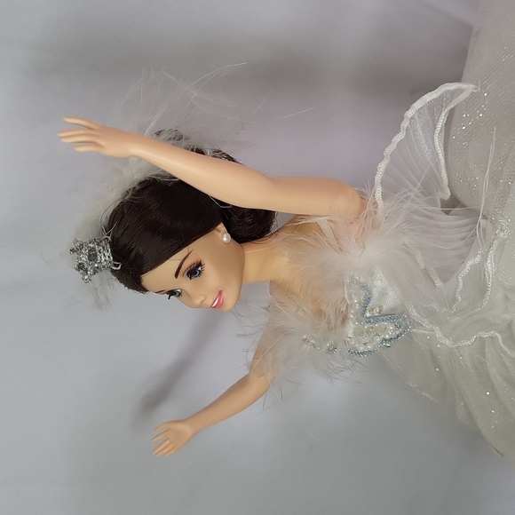 Barbie Swan Queen Ballerina 1997 vintage with stand good condition - Picture 12 of 13